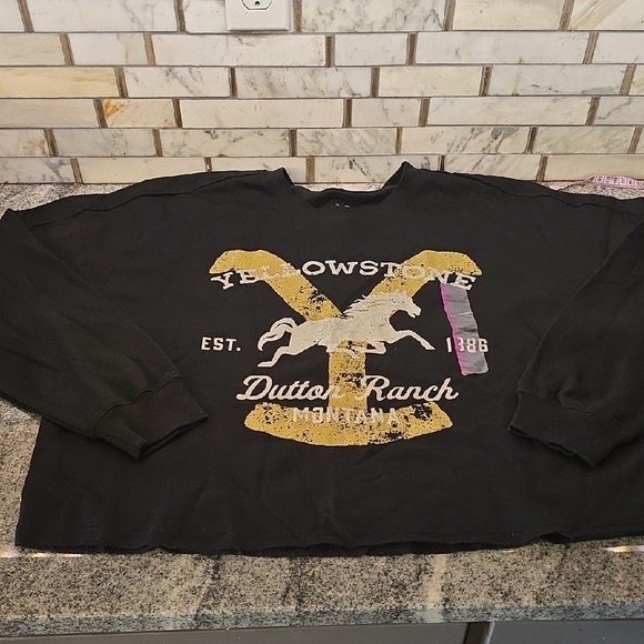 Yellowstone Womens Sweatshirt - Picture 1 of 4